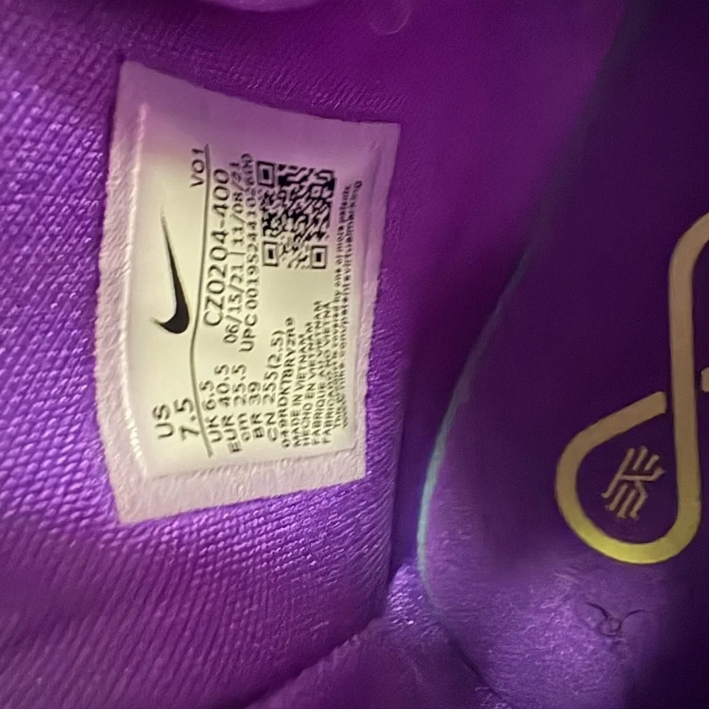 Nike Kyrie‎ Infinity Aluminum Sail Black Basketball Shoes Men’s 7.5 - Picture 9 of 10